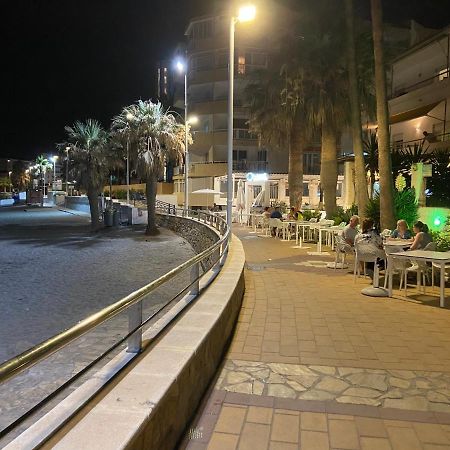 Namaste Apartment Nerja Exterior photo